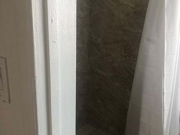 5th image of 8539 Willis Ave APT 14