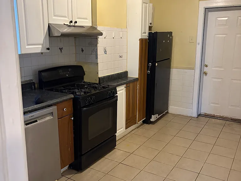 654 Liberty Ave #1 — Photo 6