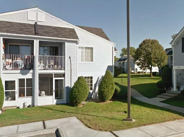 153 Gervil St, Staten Island, NY 10309