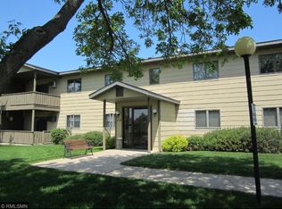 2114 Village Dr, Red Wing, MN 55066