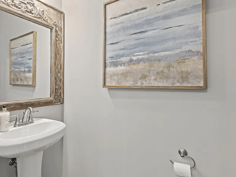 474 Evans Dr — Photo 25
