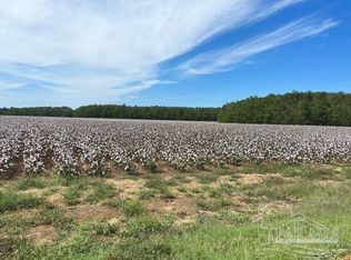 100 Farrar Ln, Atmore, AL 36502