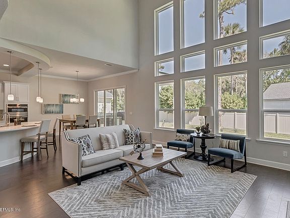 3rd image of 51 Diego Ln