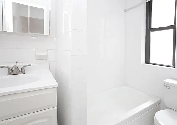 Rented by LC Lemle Real Estate Group | media 24