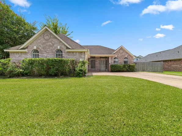 7915 Quail Meadow Dr, Houston, TX 77071