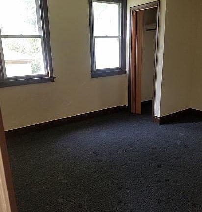 3rd image of 1313 Willow Ave #1