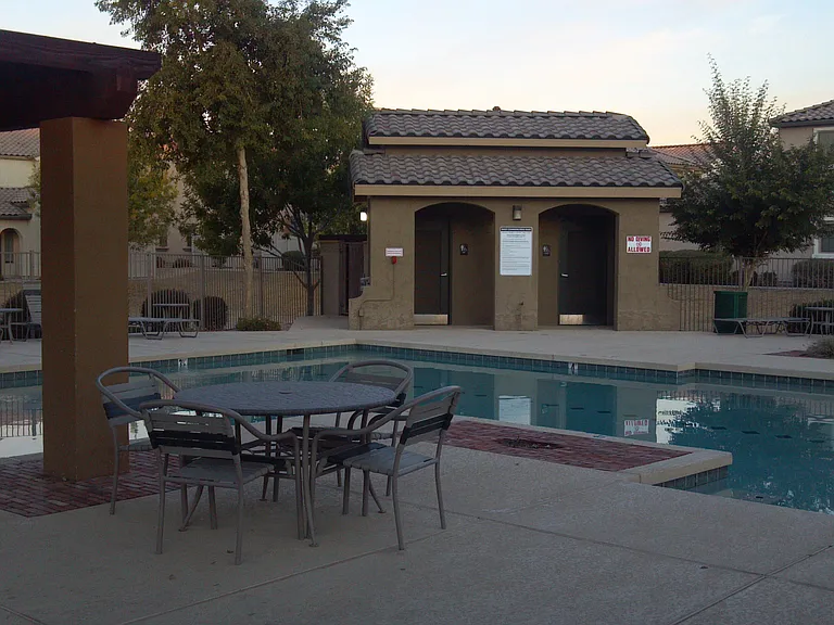 8352 W Vernon Ave — Photo 16