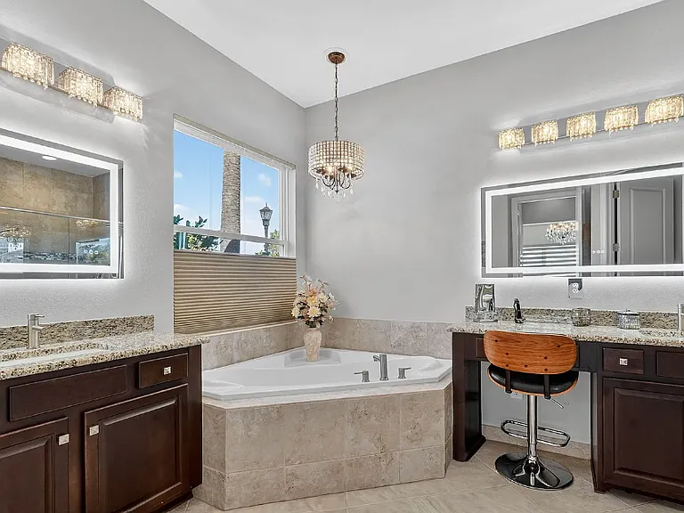 30724 Lindentree Dr — Photo 26