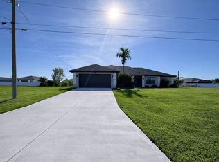 1222 NE 40th Ter, Cape Coral, FL 33909