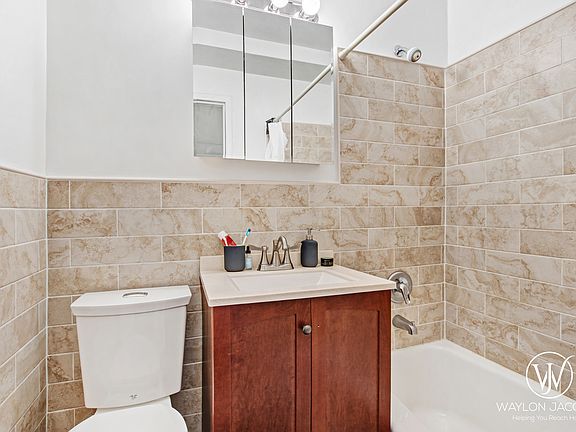 5th image of 320 W 19th St APT 5B