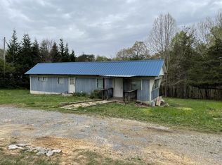 1161 Poole Rd, Chapmansboro, TN 37035