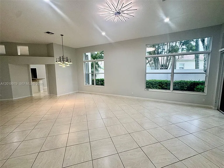 2525 Bay Pointe Ct — Photo 13