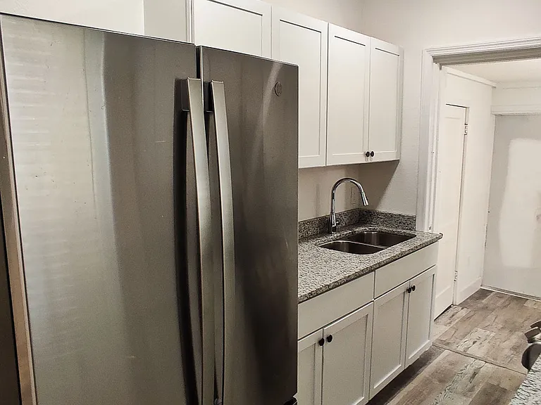 5500 Balboa Dr — Photo 5
