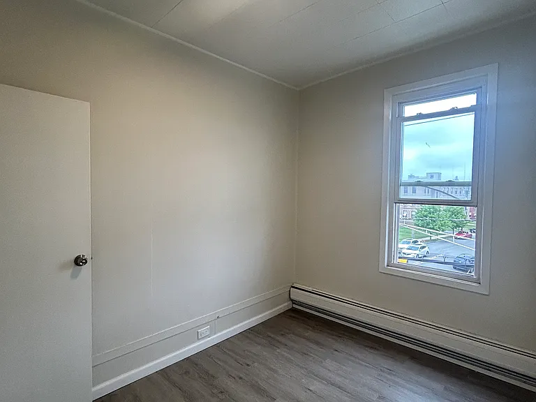341 Ridge Rd #3 — Photo 2