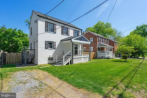 4814 Fox St Photo 1