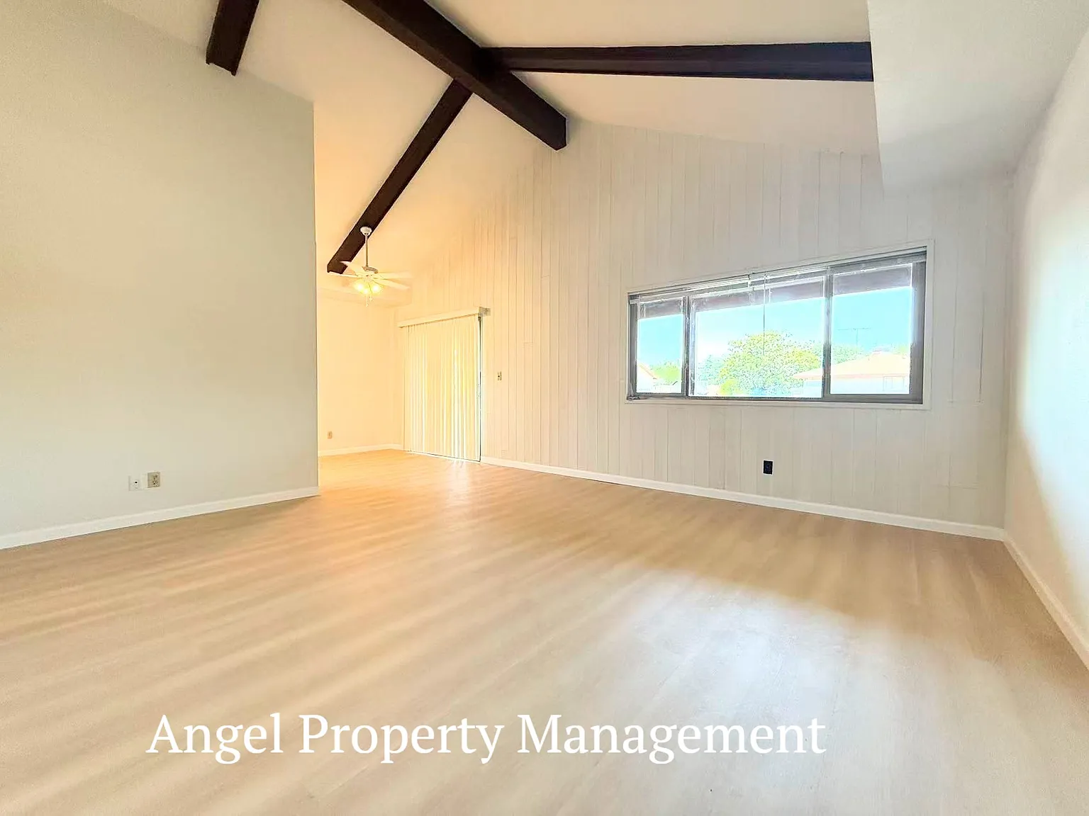 2329 Villanova Cir — Photo 2