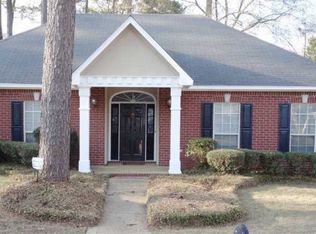 213 Woodrun Dr, Ridgeland, MS 39157