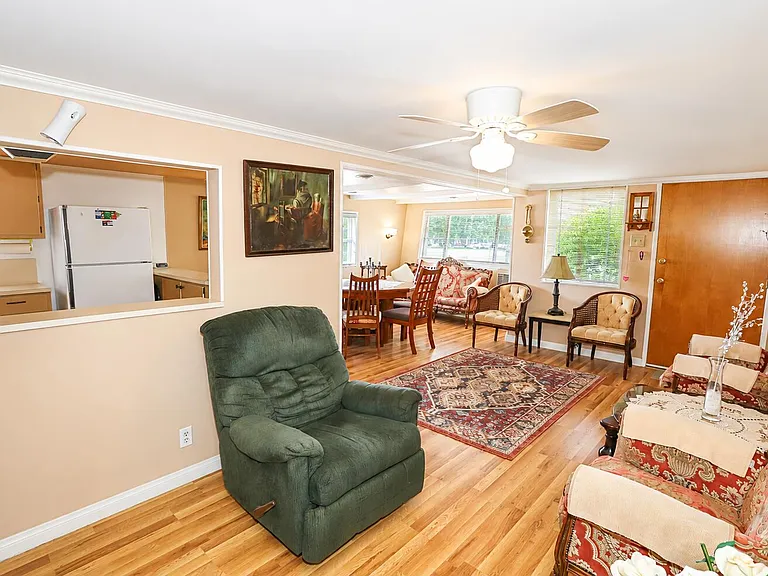 69360 Poolside Dr — Photo 3