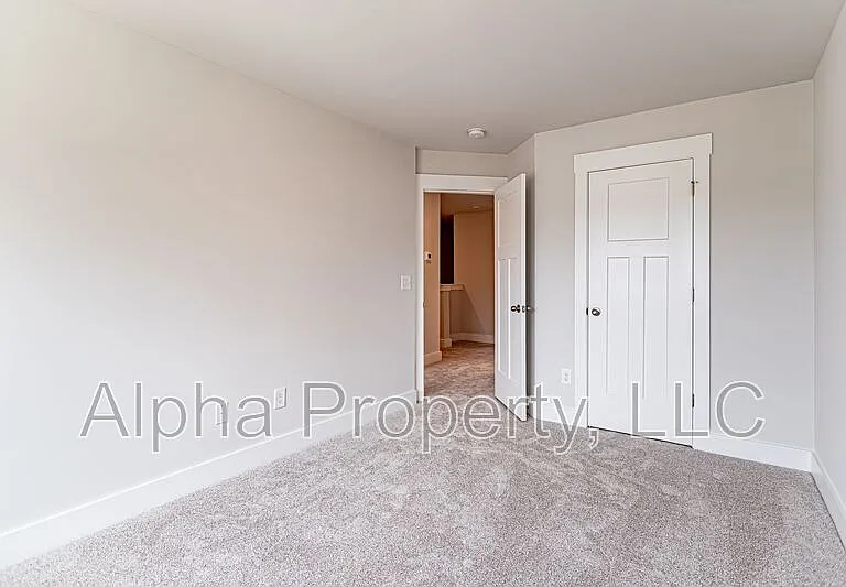 124 Keel Ln — Photo 18