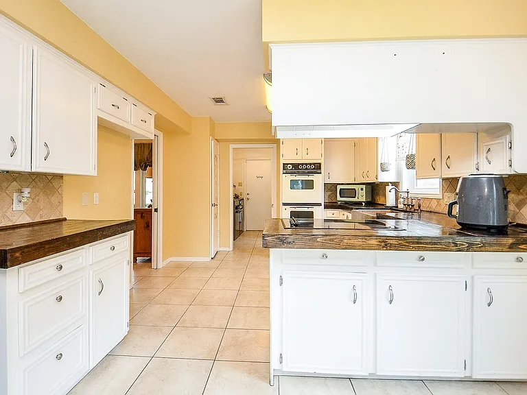 2106 Glenn Lakes Ln — Photo 15