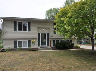 968 22nd St SE, Rochester, MN 55904