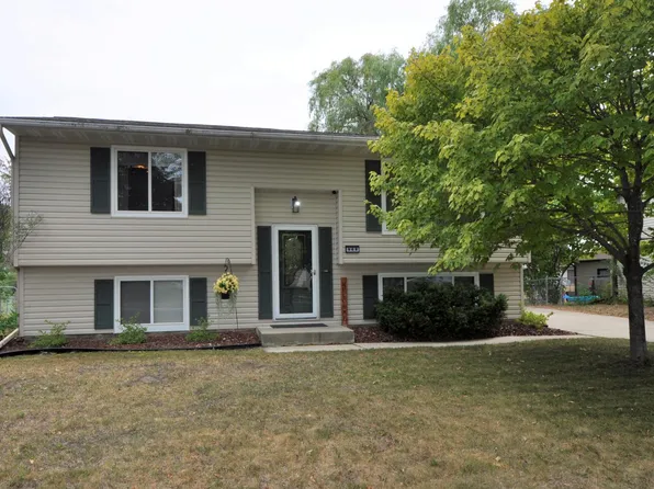 968 22nd St SE, Rochester, MN 55904