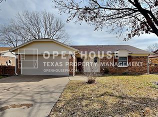 7540 Meadowlark Ln N, Watauga, TX 76148