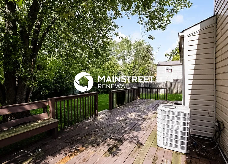 922 Waring Dr W — Photo 19
