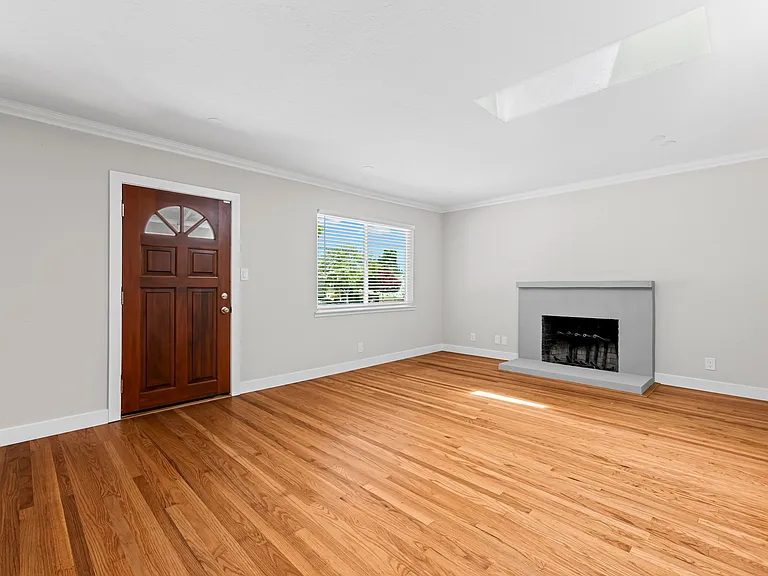 1130 S Stelling Rd — Photo 5