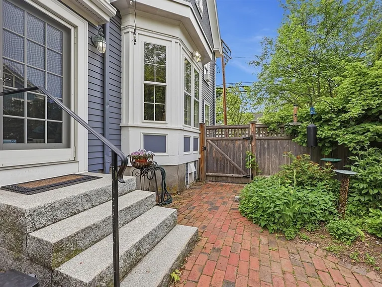 37 Marlboro St #37 — Photo 34