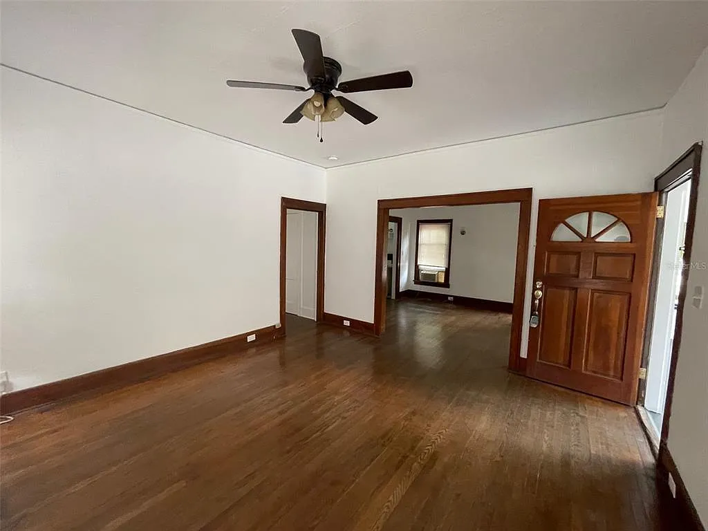 3 bed, 2.0 bath, 1528 sqft, $1,975 — Photo 4