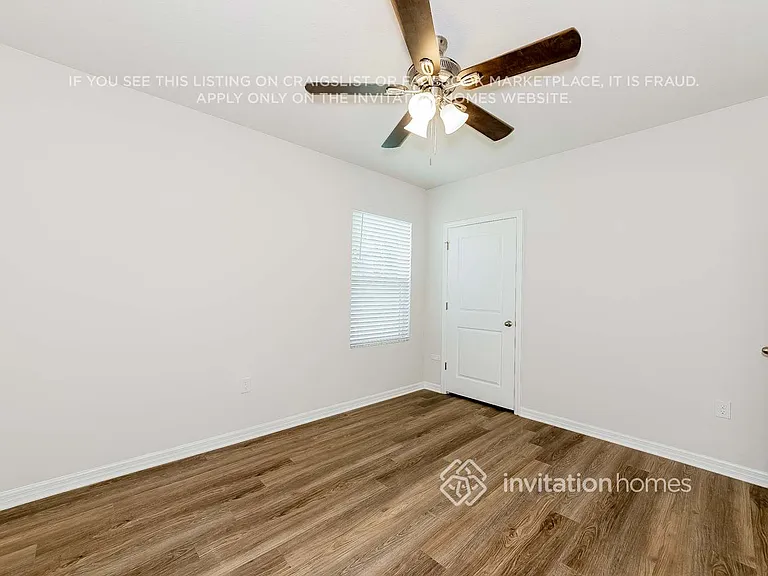 7985 Majestic Palms Ct — Photo 17