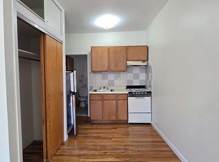 34-38 42nd St #3F, Long Island City, NY 11101