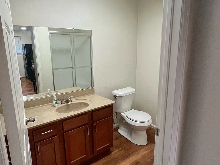 901 Constitution Ave — Photo 15