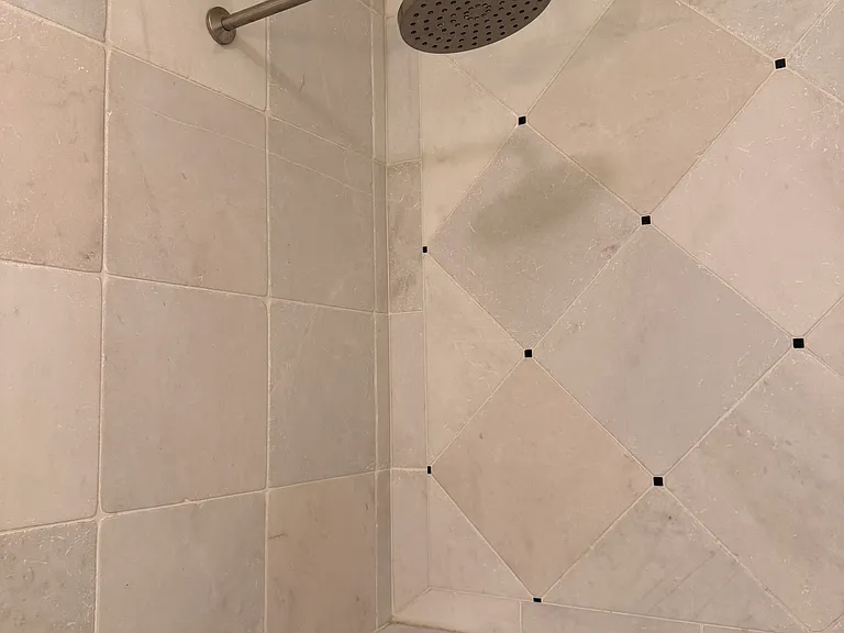 6087 Harold Way #1 — Photo 13