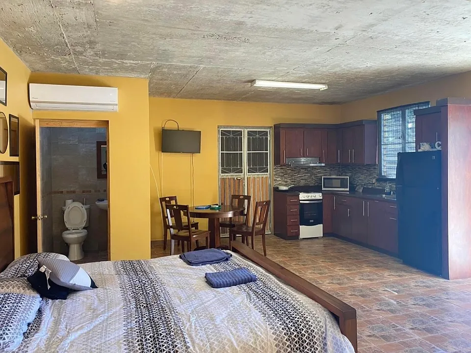 705 Calle Guerrero