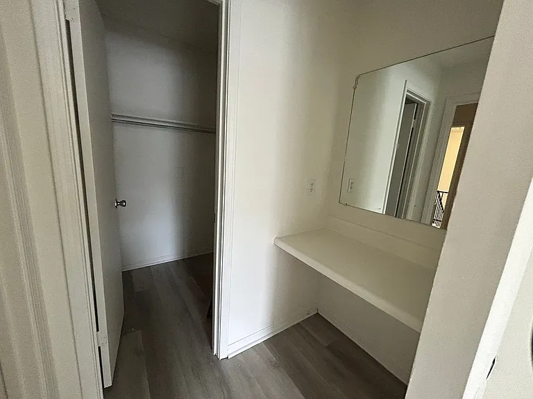 818 Lesa St — Photo 7
