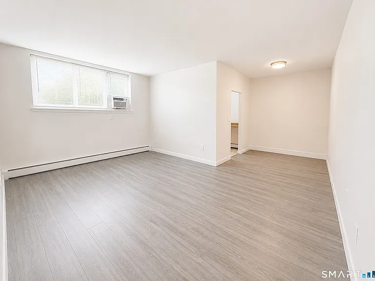 23 Oakwood Ave #AA1 — Photo 5