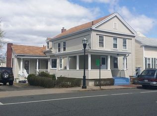 90 Center St, Chicopee, MA 01013