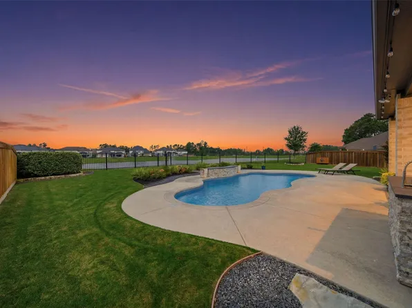 28014 Woodland Bend Way, Spring, TX 77386