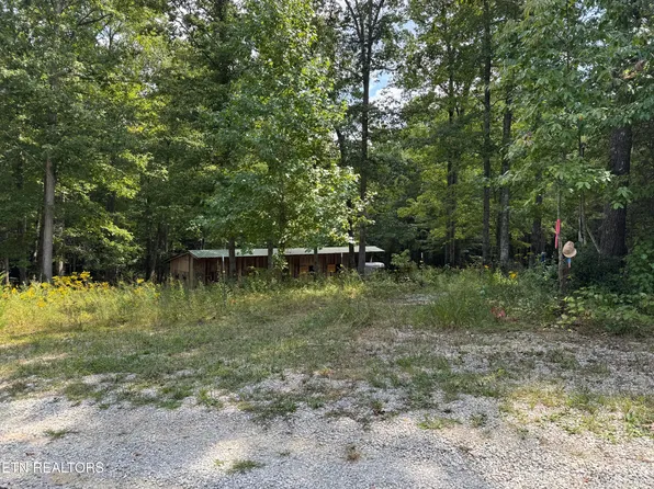 837 Bear Hollow Rd, Oneida, TN 37841