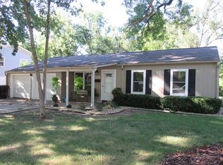 4336 SW 30th St, Topeka, KS 66614