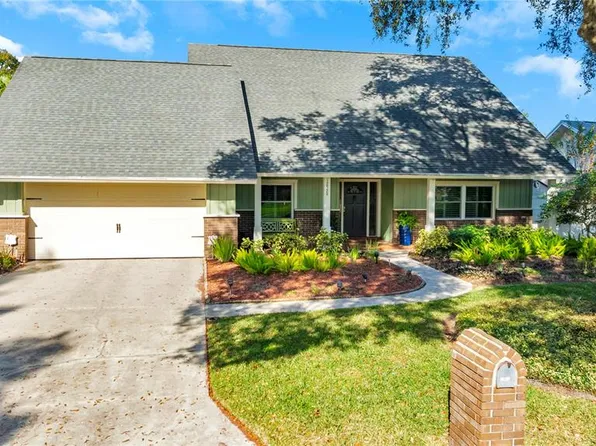 12529 Saint Charlotte Dr, Tampa, FL 33618