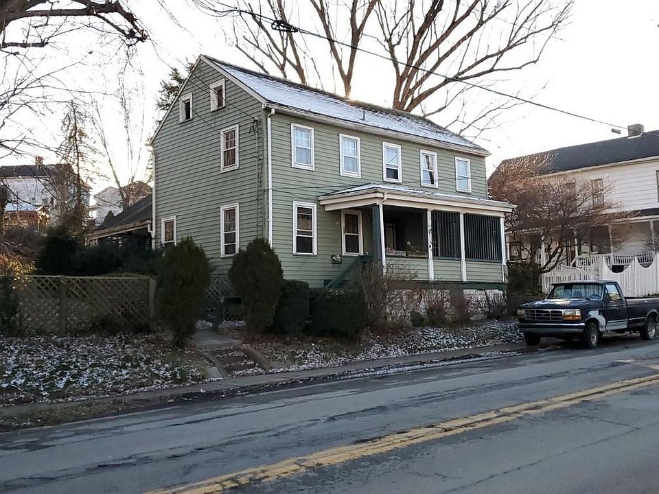 2nd image of 503 Forth St