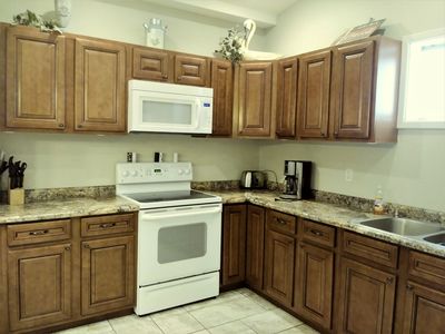 33 Cherry Hill Ln, Gravois Mills, MO, 65079