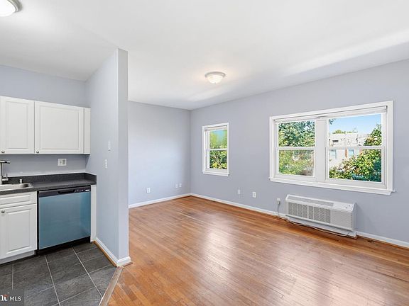 5th image of 610 Longfellow St NW APT 406
