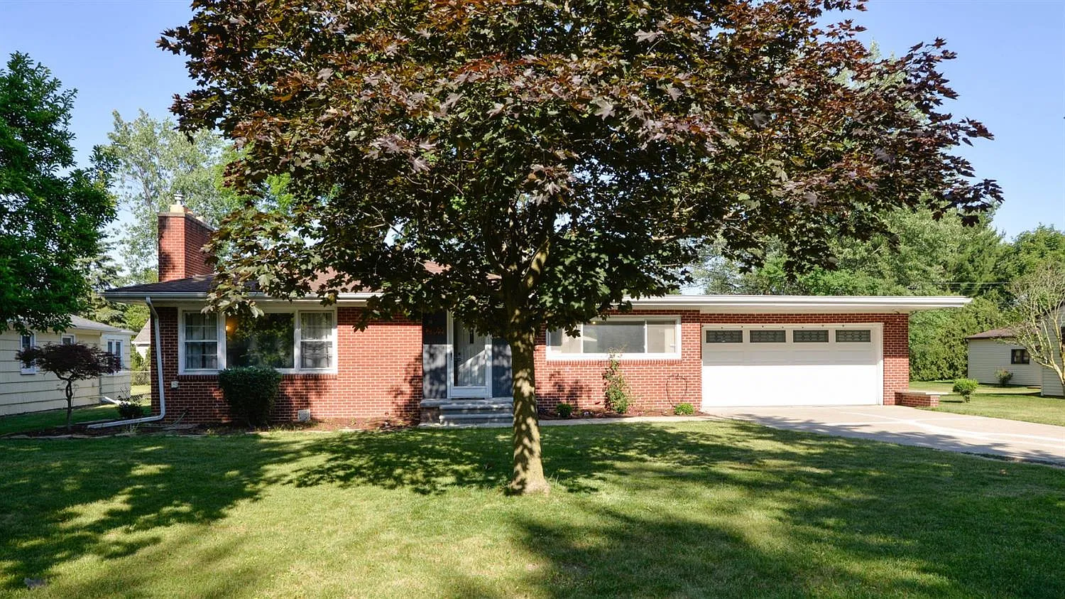 2869 Dayton Dr photo 1
