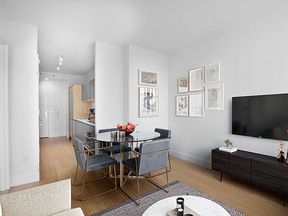 4th image of 10 City Pt APT 20D