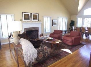 8 Long Hill Rd, East Hampton, NY 11937