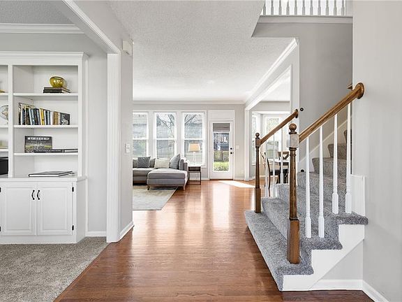 2nd image of 5111 W 156th St